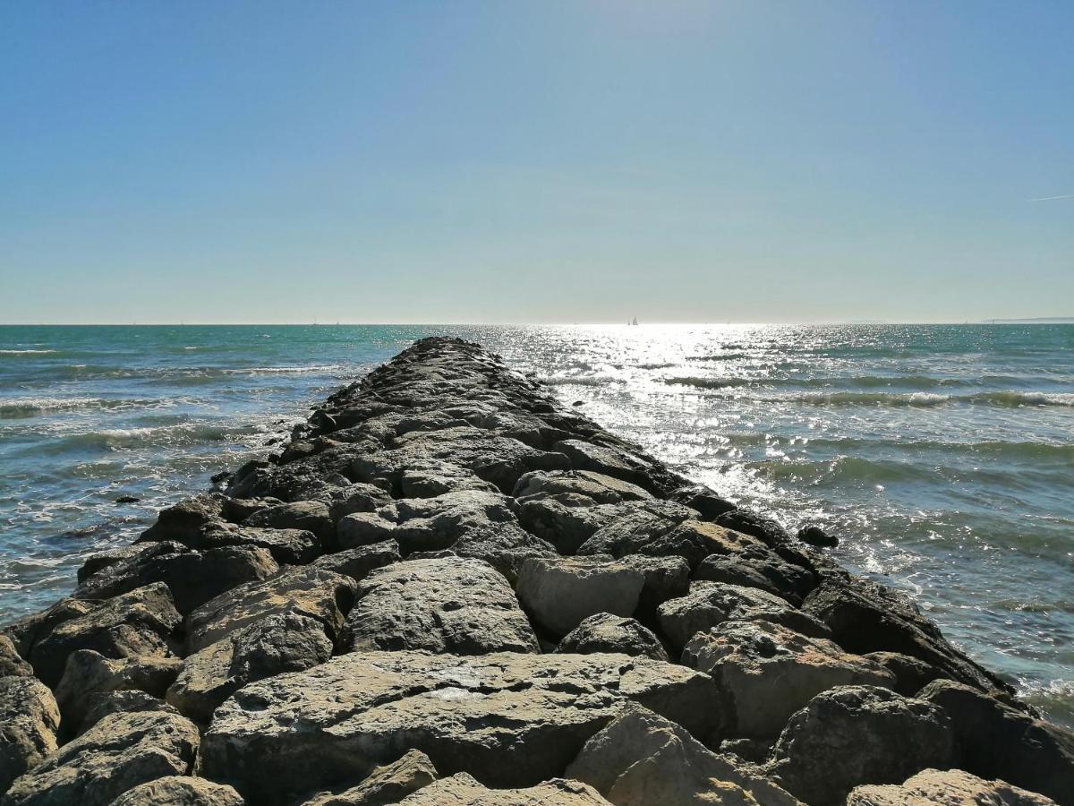 Grau Du Roi T2 Calme, Acces Plage + Parking Льо Гро-дю-Роа Екстериор снимка